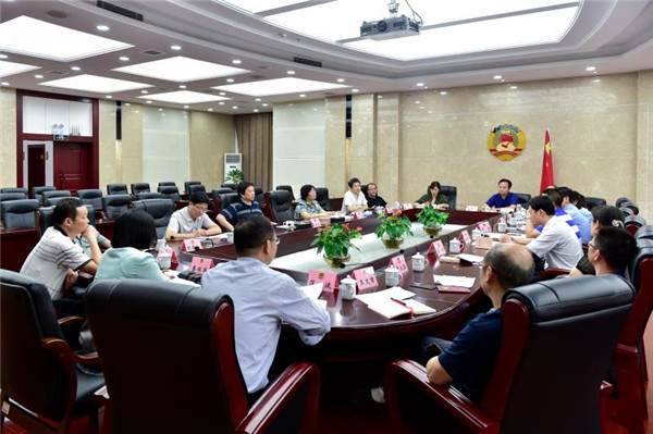 卿渐伟在省政协机关全体党支部书记扩大会议上