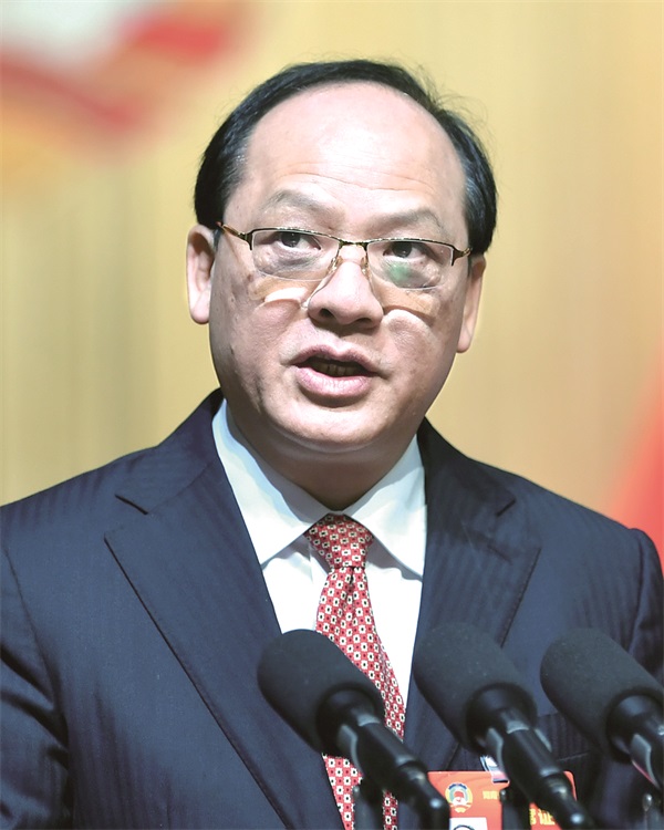 龚振湘.jpg