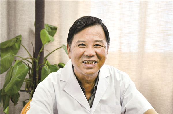 访中医喉科世家传人张石泉医师